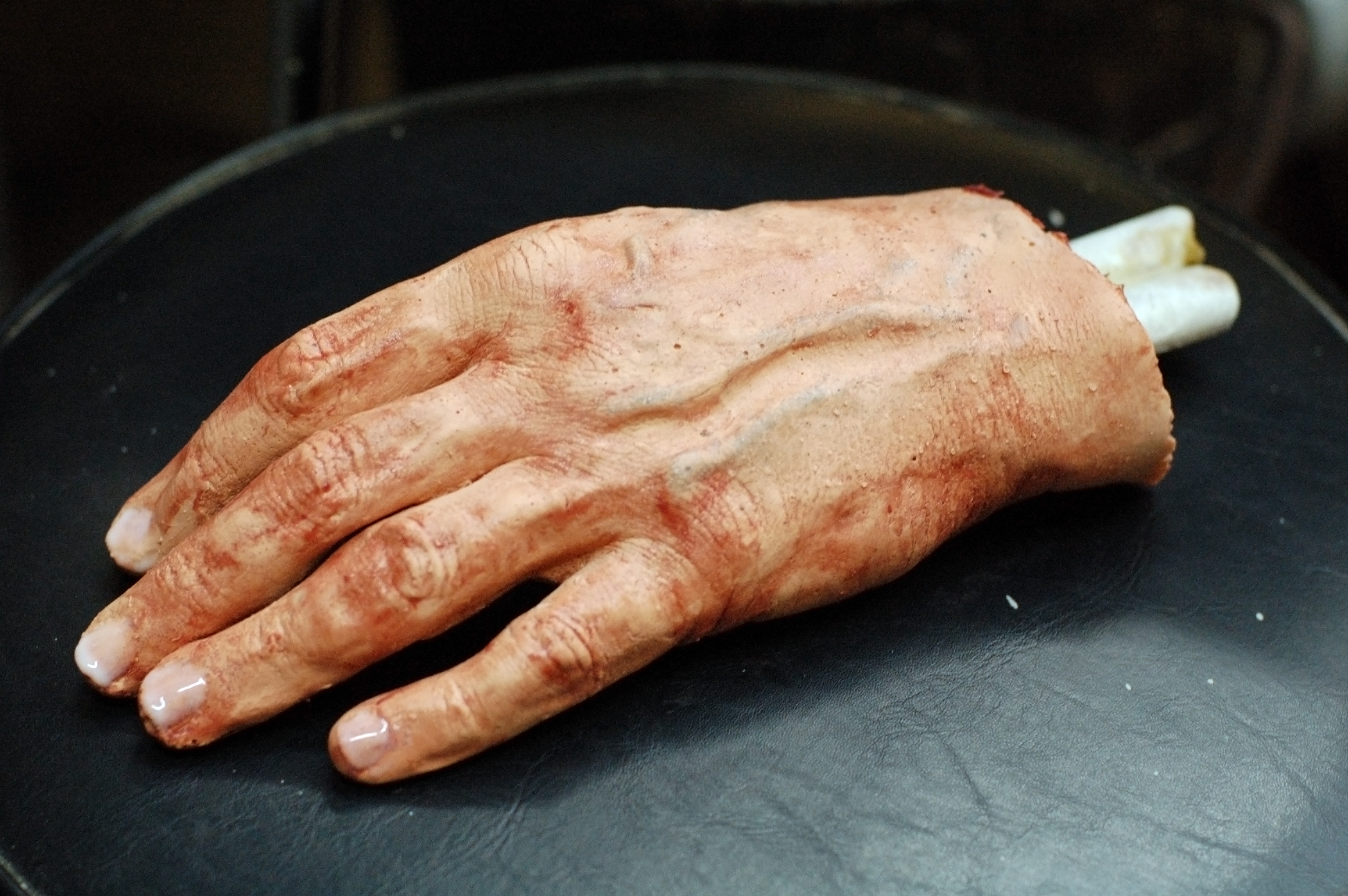 Titus hand